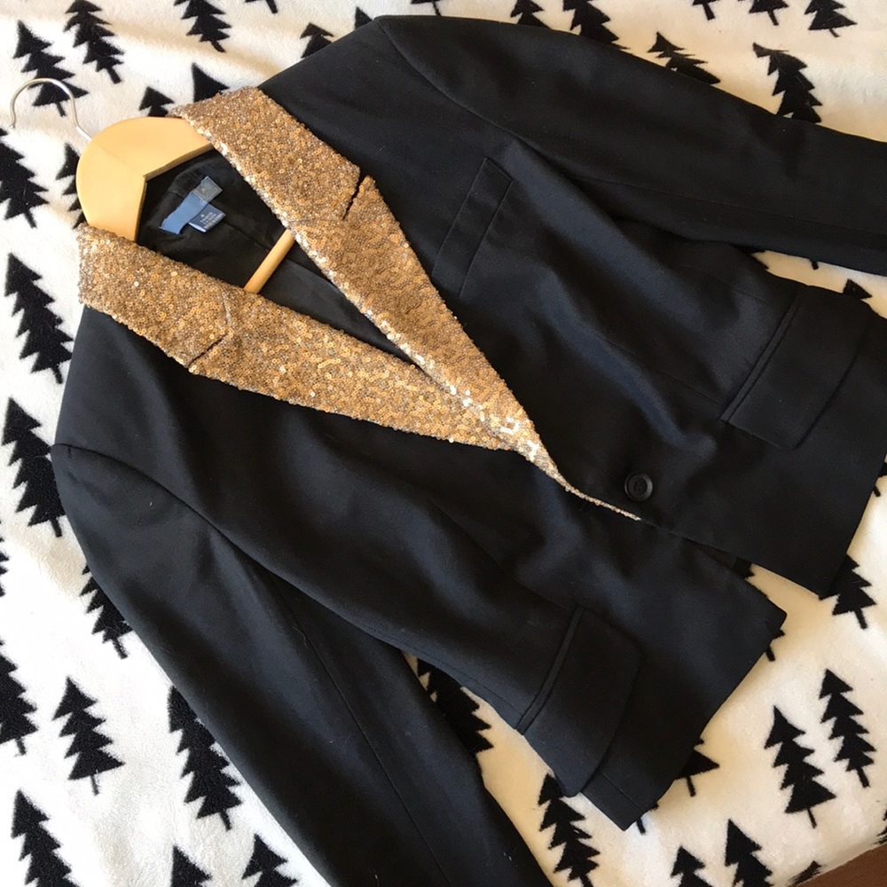 Lil Gold Sequin Collar blazer